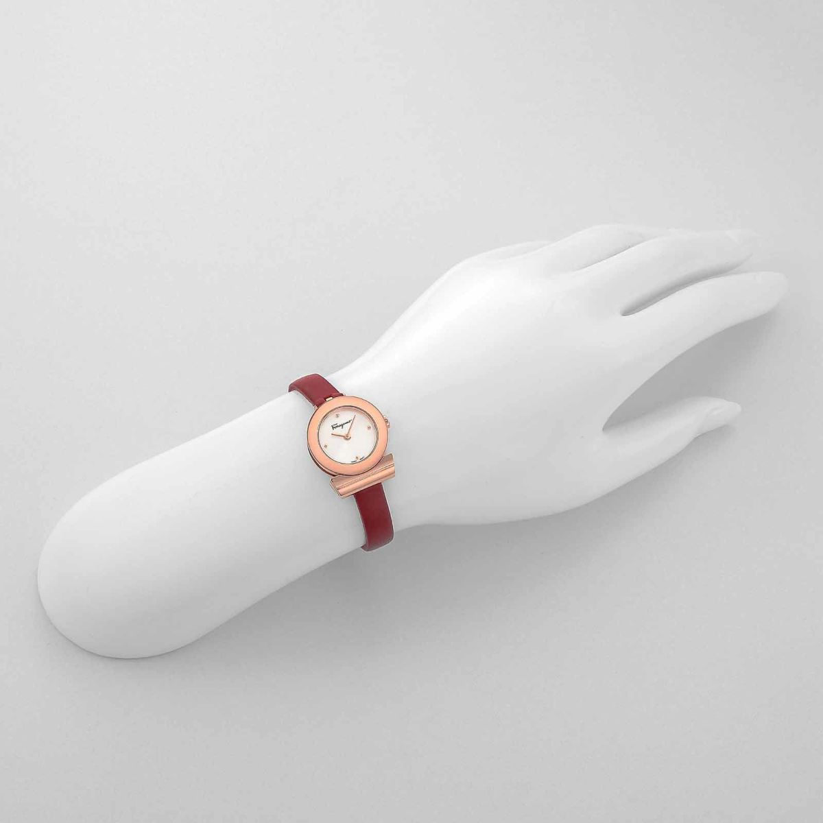 Ferragamo フェラガモ ガンチーニ / F43020017