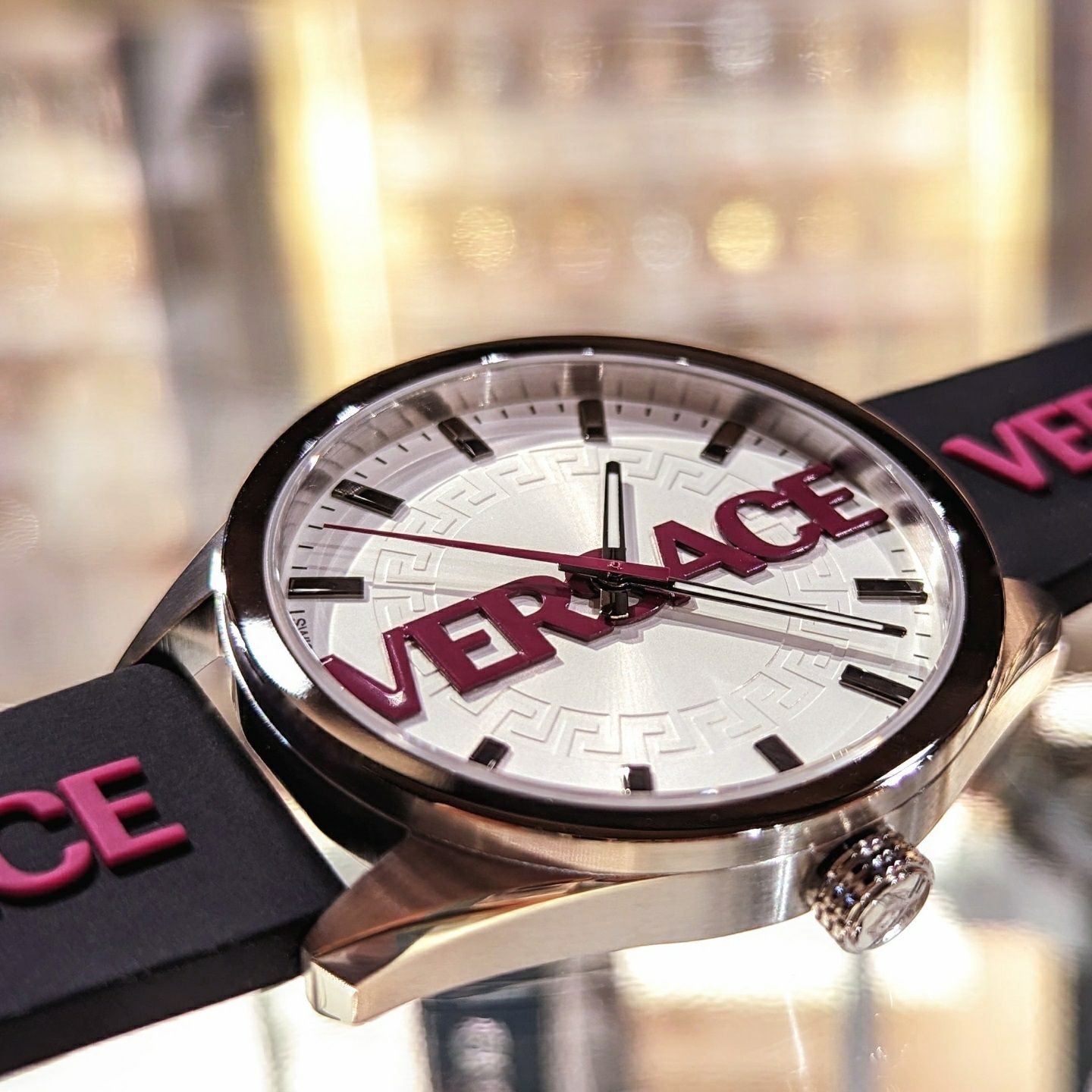 VERSACE ヴェルサーチェ 【OUTLET：生産終了クリアランス】ブイバーティカル(V-VERTICAL) / VE3H00122