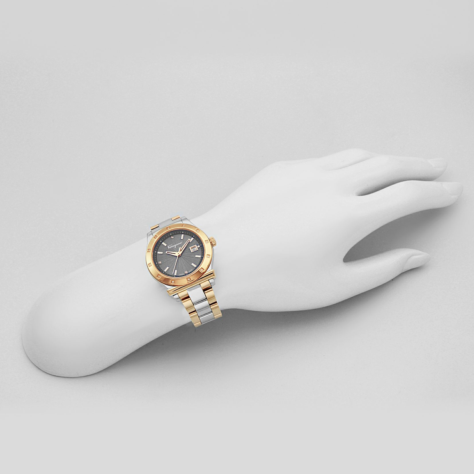 Ferragamo フェラガモ FERRAGAMO1898 / FF3260015