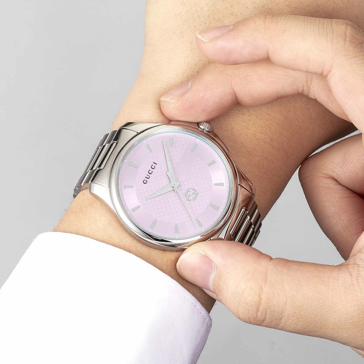 GUCCI グッチ Gタイムレス / YA126368