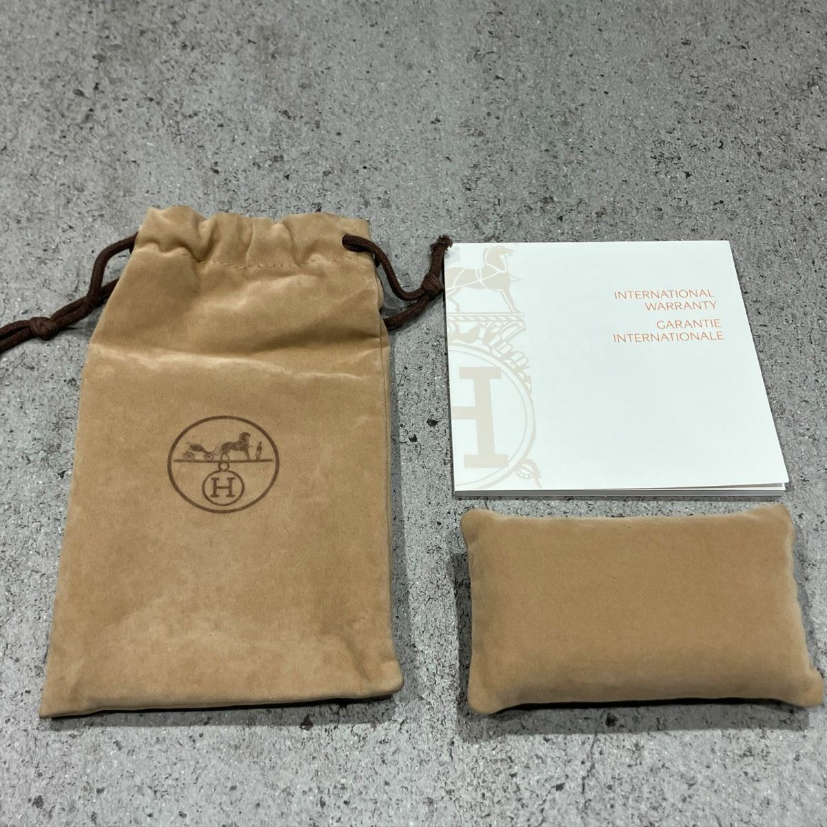 HERMES エルメス ケリー２　Wトゥール / HEKT1210WJE-240531（中古）<br>保証書日付  ー<br>(KT1.210.130.WJE1)