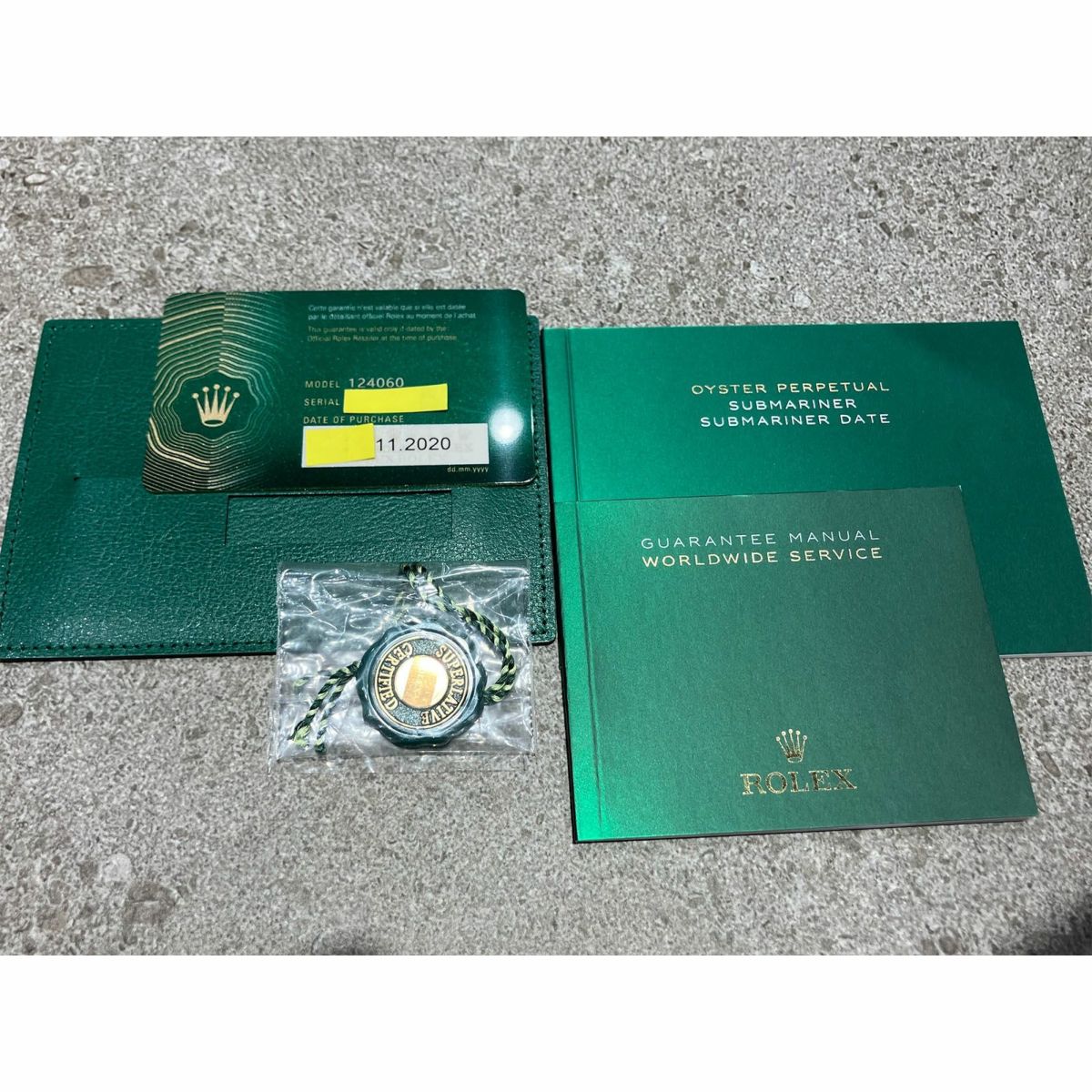 ROLEX ロレックス サブマリーナノンデイト / RX124060-2407-05（中古）<br>シリアル  ランダム品番<br>保証書日付  2020年11月<br>(124060)