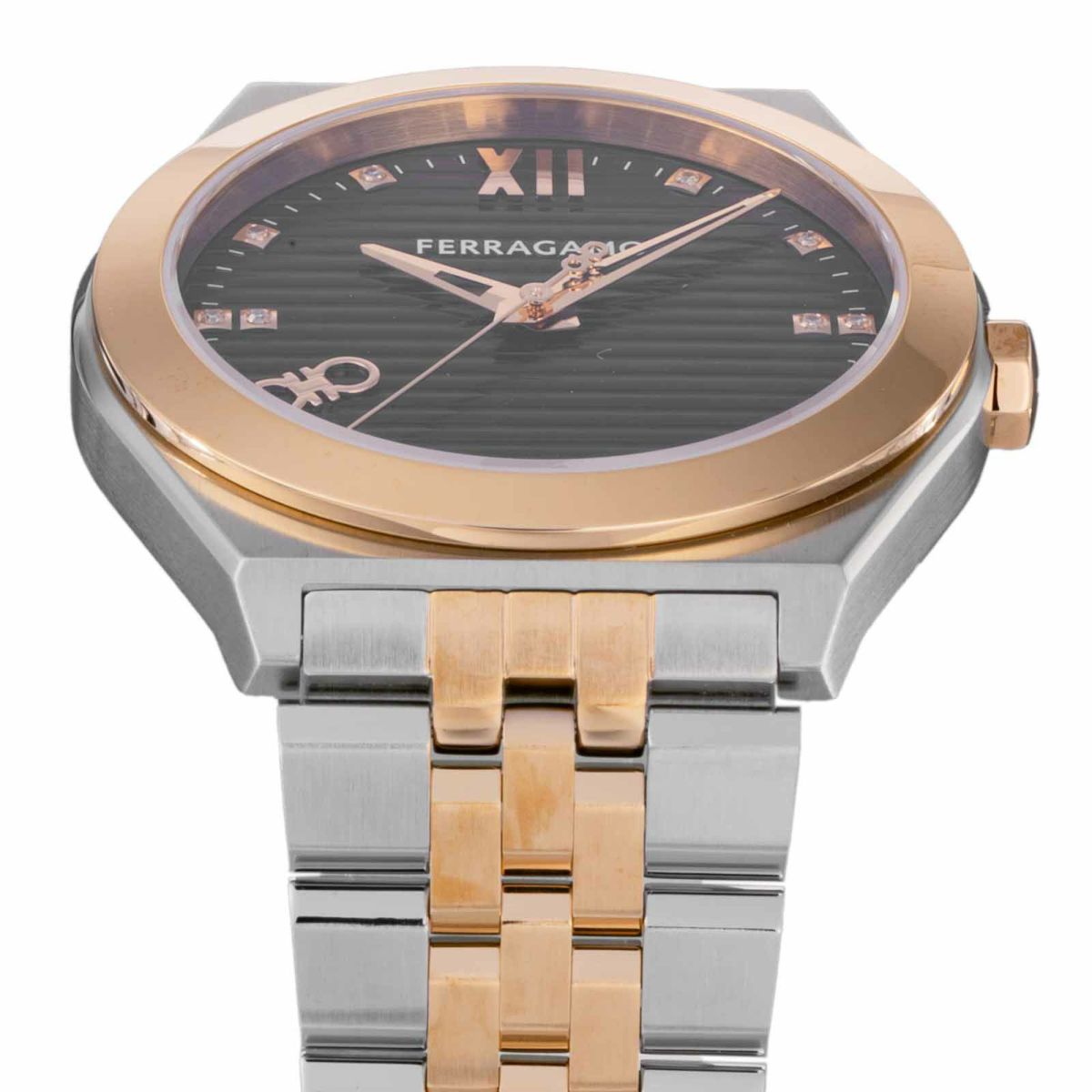 Ferragamo フェラガモ ベガ / SFKI01224