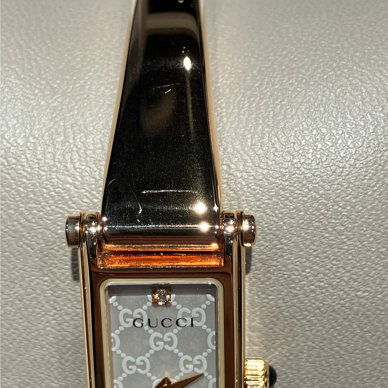 GUCCI グッチ 【OUTLET】 1500 / YA015560<br>小傷あり<br>付属品なし<br>(箱無し/12H傷大）
