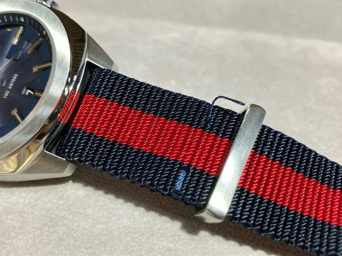 GUCCI グッチ 【OUTLET】GG2570 / YA142304<br>ベルトほつれあり